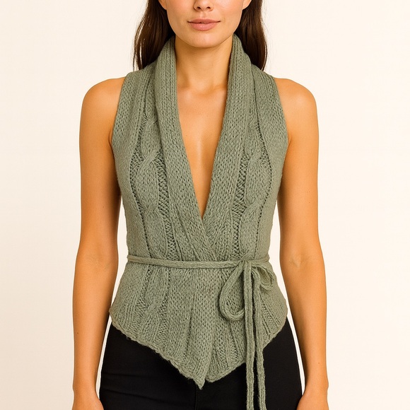 Gem Fox Grey Green Hand Knit Sweater Vest XS - Picture 9 of 9